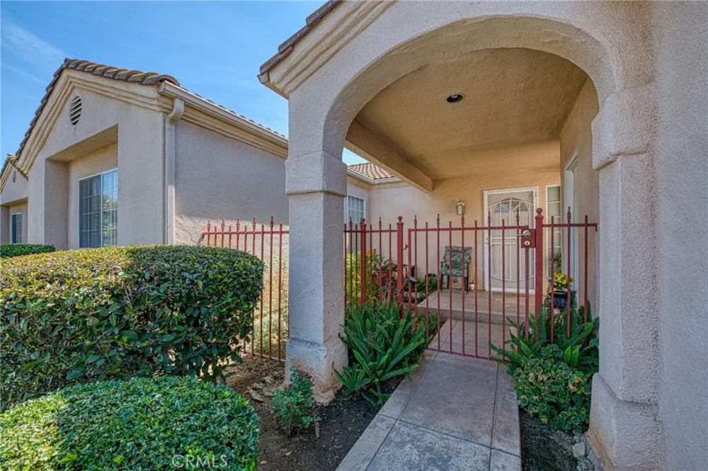 6706 Chestnut Fresno, CA 93710