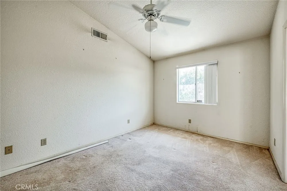 6706 Chestnut Fresno, CA 93710