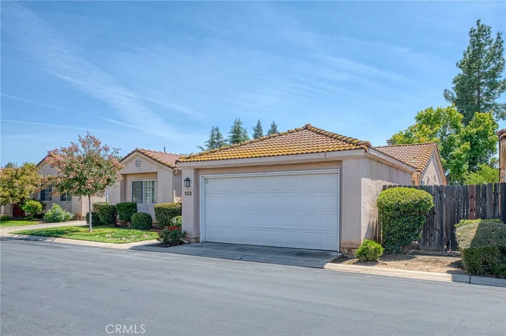 6706 Chestnut Fresno, CA 93710