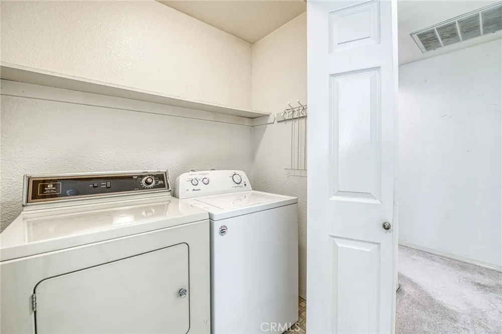 6706 Chestnut Fresno, CA 93710