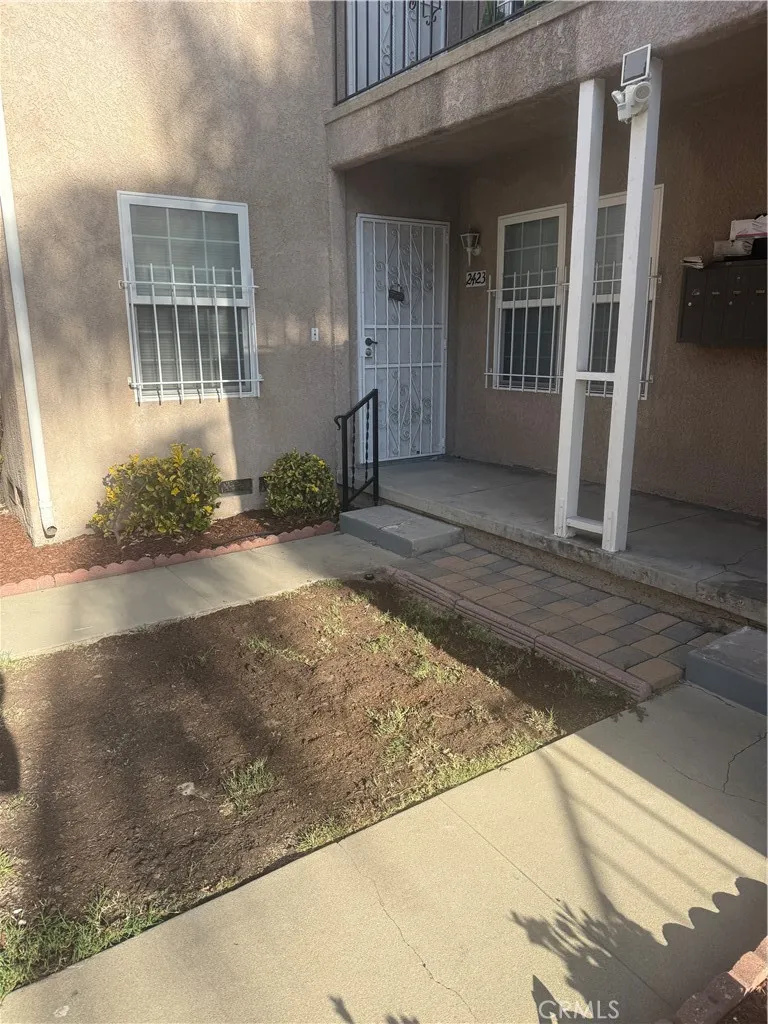 2421 Magnolia Long Beach, CA 90806