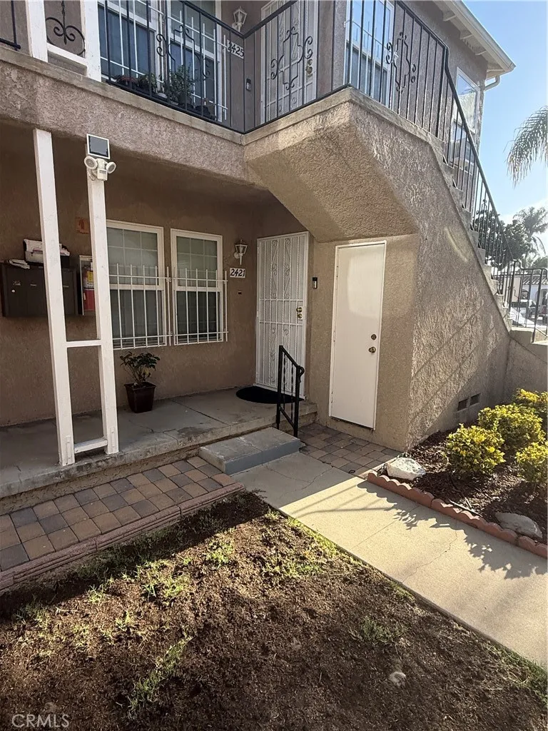 2421 Magnolia Long Beach, CA 90806