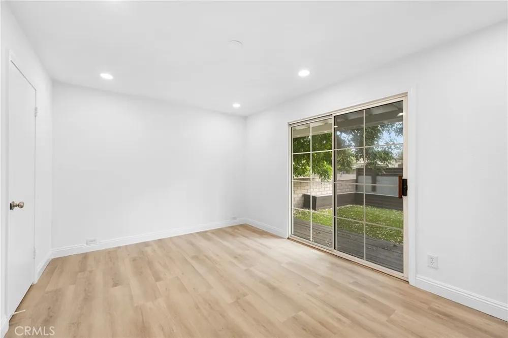 11555 Collett Ave Granada Hills, CA 91344