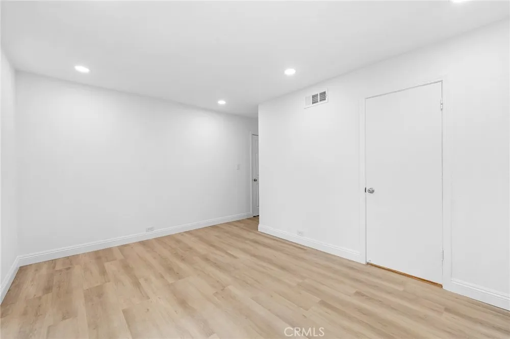 11555 Collett Ave Granada Hills, CA 91344