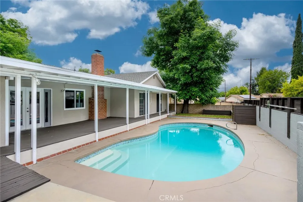 11555 Collett Ave Granada Hills, CA 91344