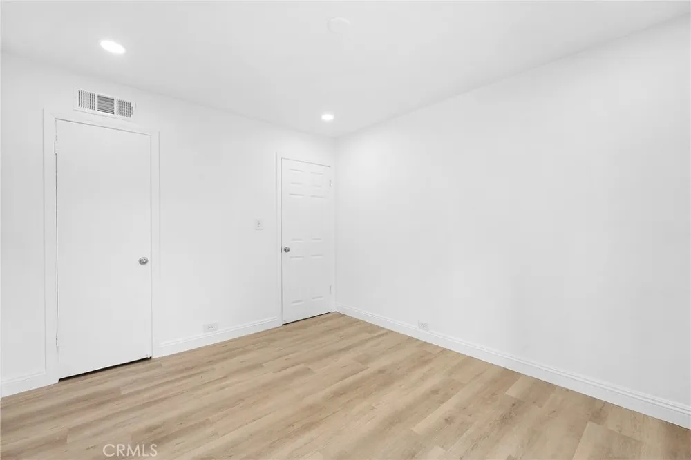 11555 Collett Ave Granada Hills, CA 91344