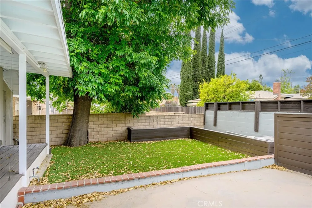 11555 Collett Ave Granada Hills, CA 91344
