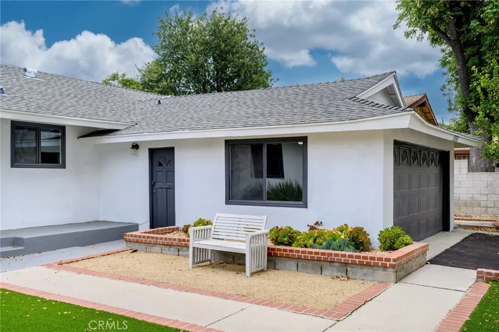 11555 Collett Ave Granada Hills, CA 91344