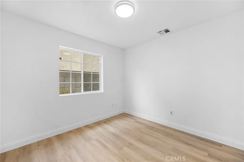 11555 Collett Ave Granada Hills, CA 91344