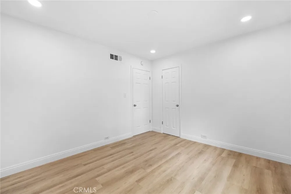 11555 Collett Ave Granada Hills, CA 91344