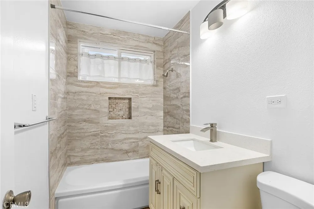 11555 Collett Ave Granada Hills, CA 91344