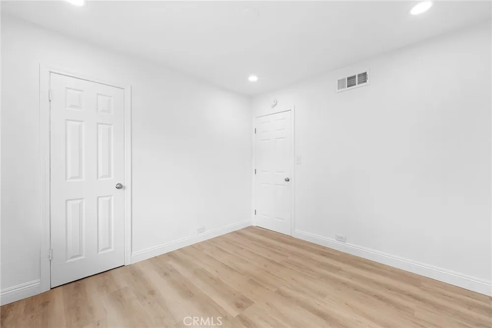 11555 Collett Ave Granada Hills, CA 91344