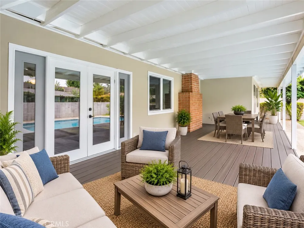 11555 Collett Ave Granada Hills, CA 91344