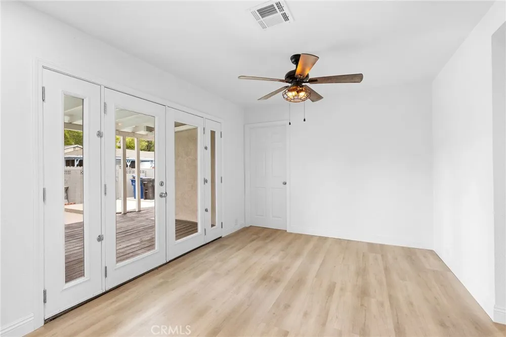 11555 Collett Ave Granada Hills, CA 91344