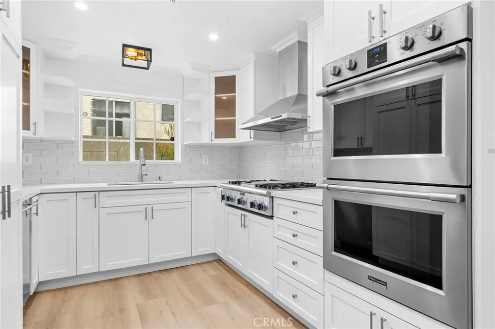11555 Collett Ave Granada Hills, CA 91344