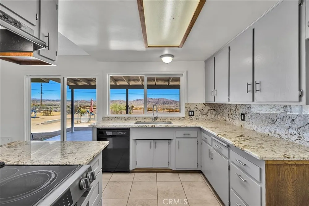 60796 Natoma Trail Joshua Tree, CA 92252