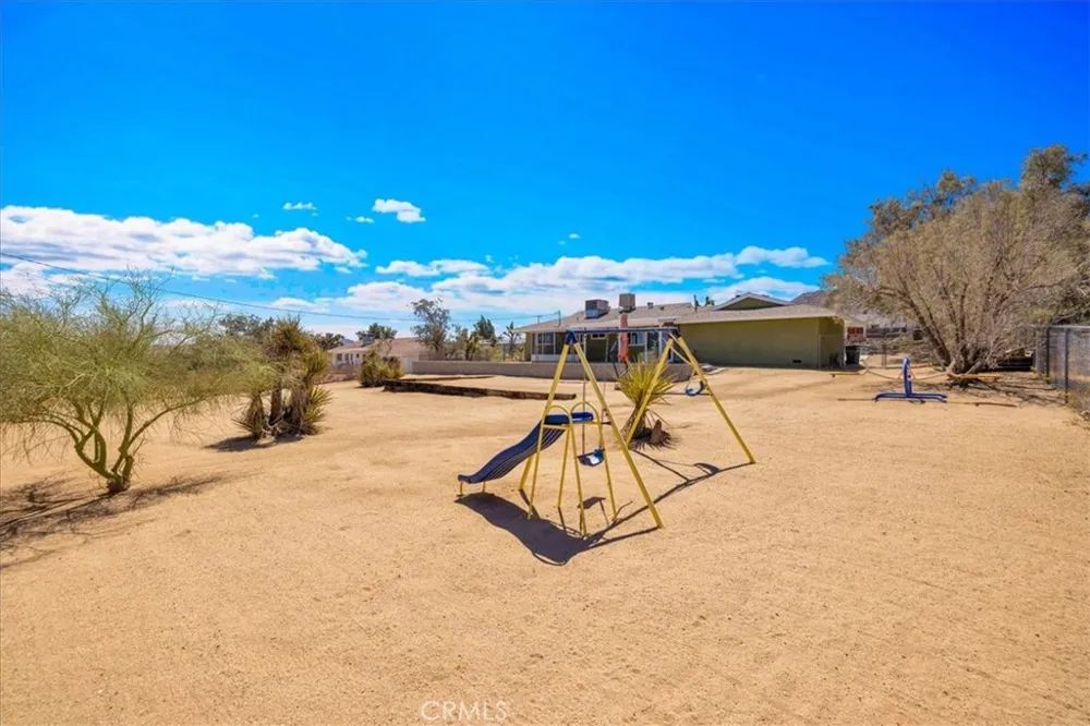 60796 Natoma Trail Joshua Tree, CA 92252
