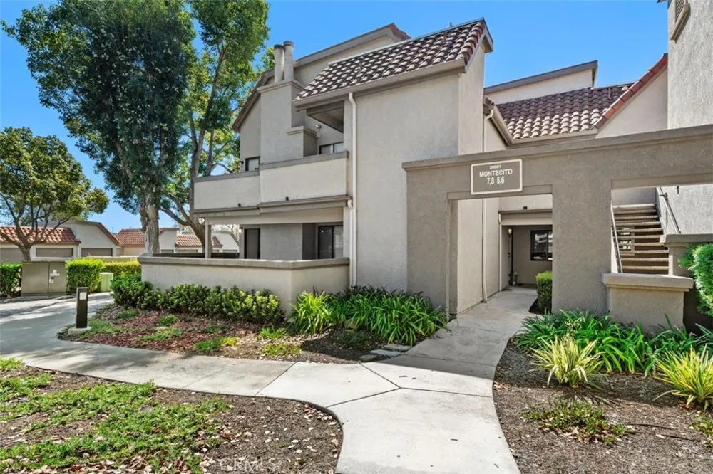 28081 Montecito #7 Laguna Niguel, CA 92677