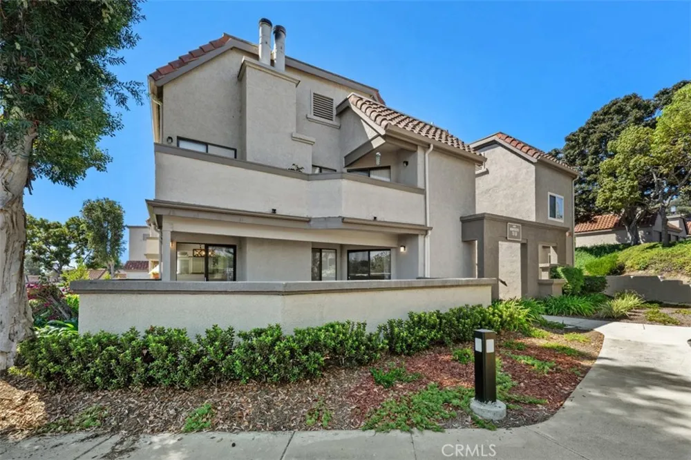 28081 Montecito #7 Laguna Niguel, CA 92677