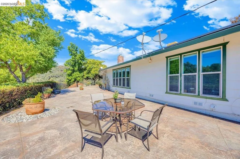 9790 O Neil Ct Jamestown, CA 95327