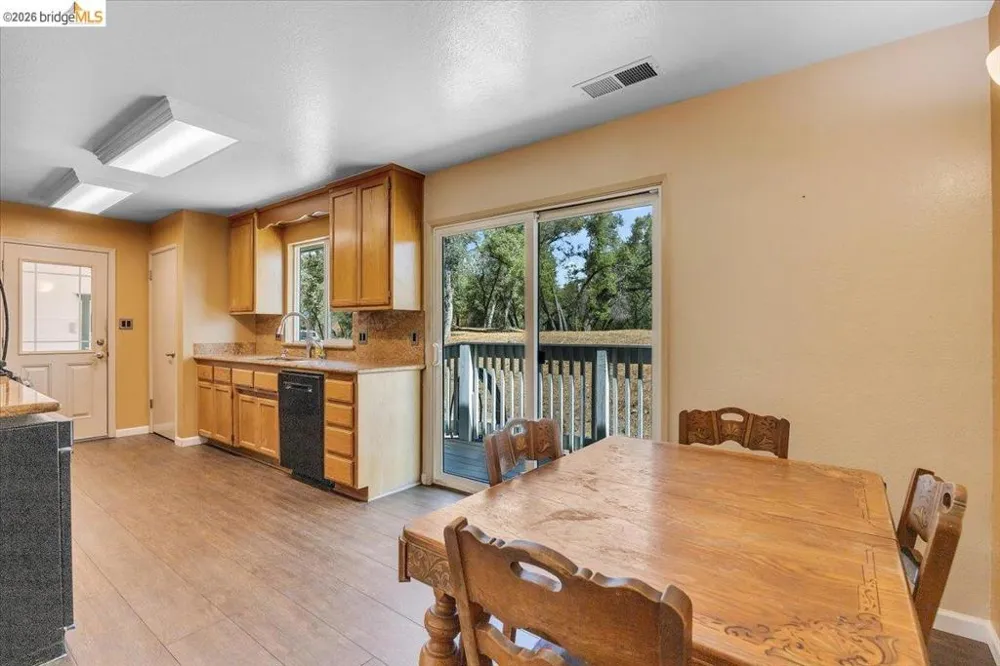 9790 O Neil Ct Jamestown, CA 95327