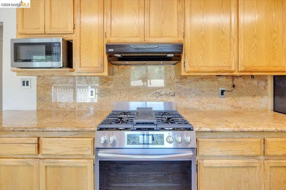 9790 O Neil Ct Jamestown, CA 95327