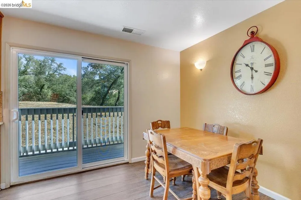 9790 O Neil Ct Jamestown, CA 95327