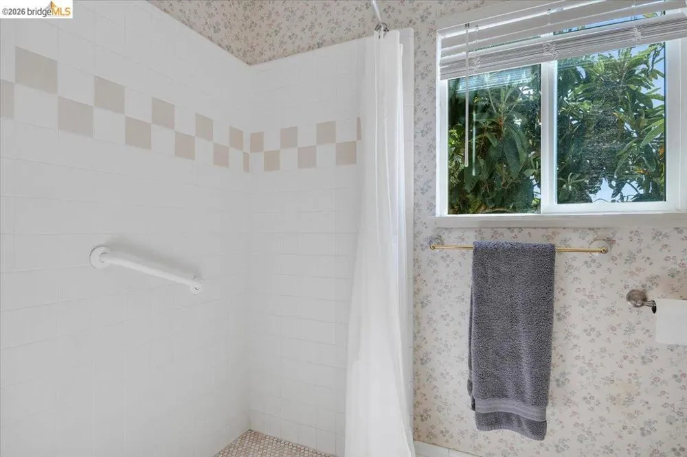 9790 O Neil Ct Jamestown, CA 95327