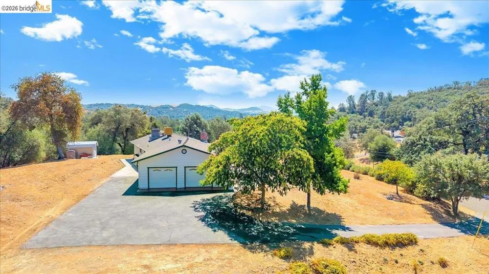 9790 O Neil Ct Jamestown, CA 95327