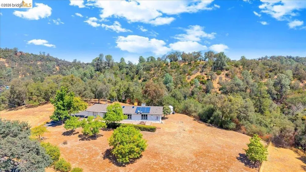 9790 O Neil Ct Jamestown, CA 95327