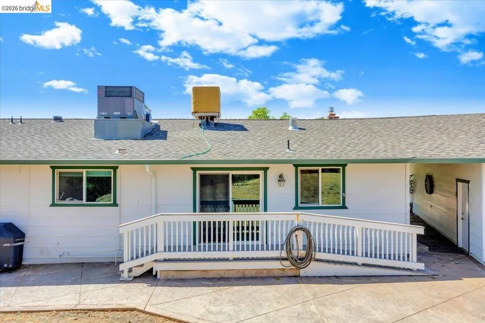 9790 O Neil Ct Jamestown, CA 95327