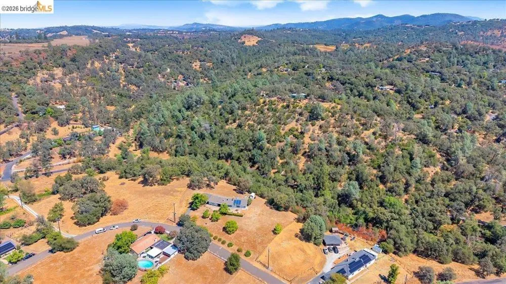 9790 O Neil Ct Jamestown, CA 95327