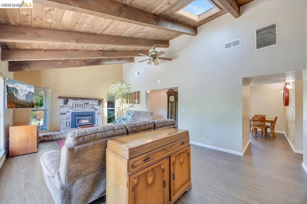 9790 O Neil Ct Jamestown, CA 95327