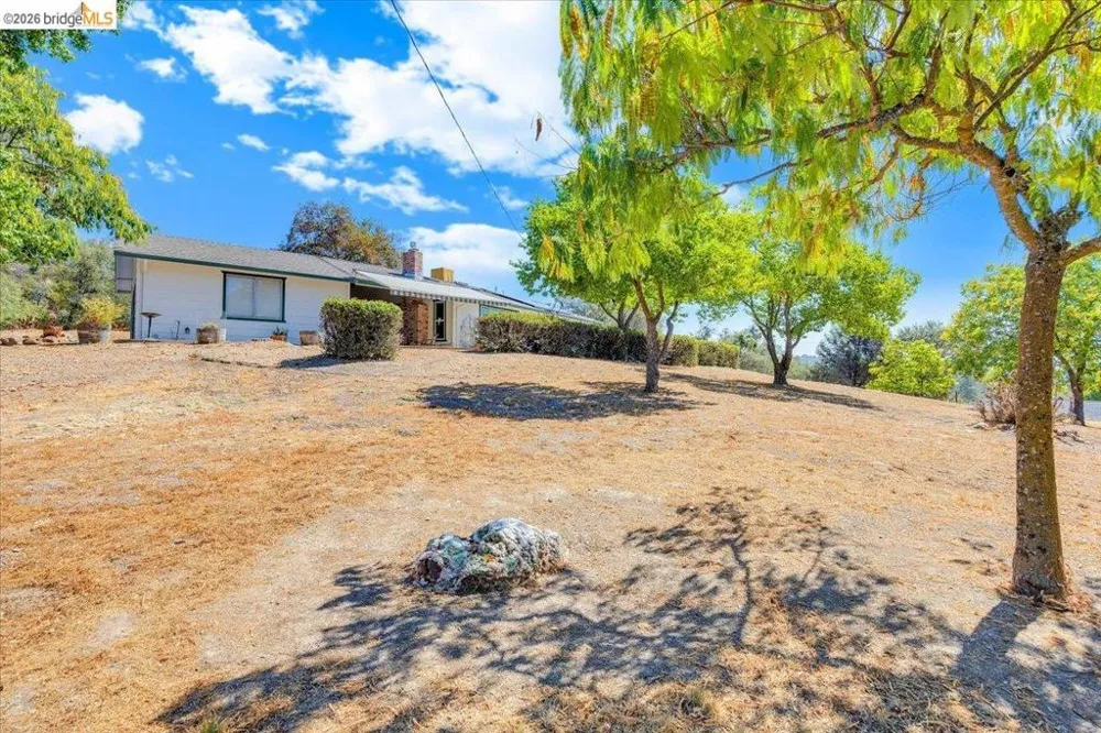 9790 O Neil Ct Jamestown, CA 95327