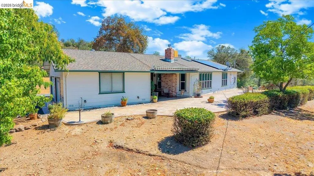 9790 O Neil Ct Jamestown, CA 95327