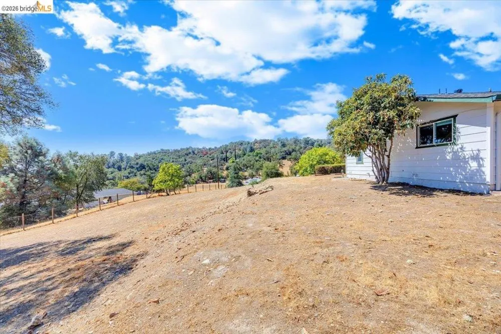 9790 O Neil Ct Jamestown, CA 95327