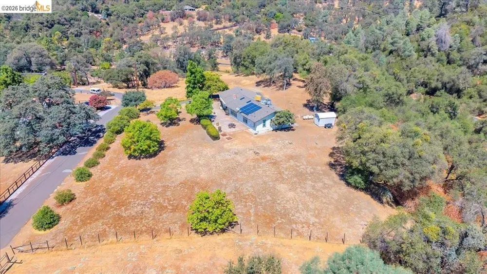 9790 O Neil Ct Jamestown, CA 95327