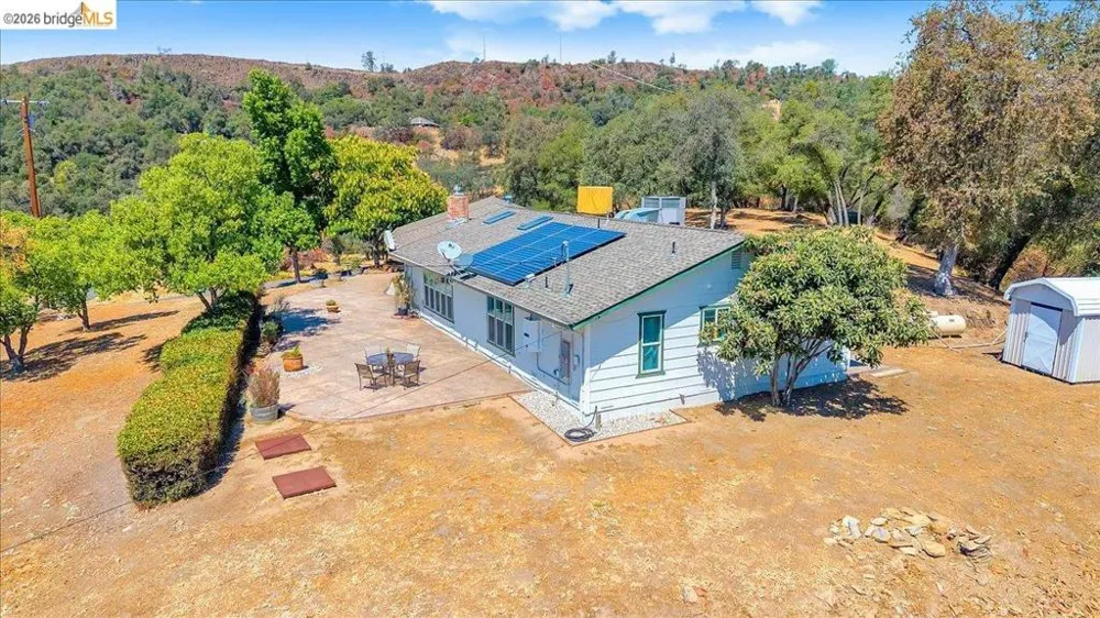 9790 O Neil Ct Jamestown, CA 95327