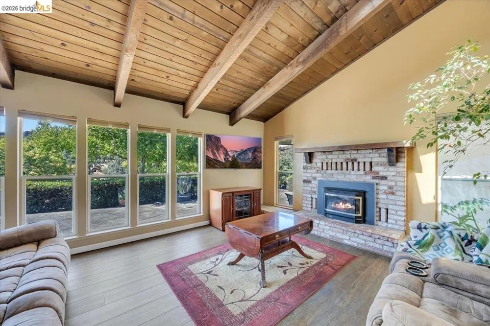 9790 O Neil Ct Jamestown, CA 95327