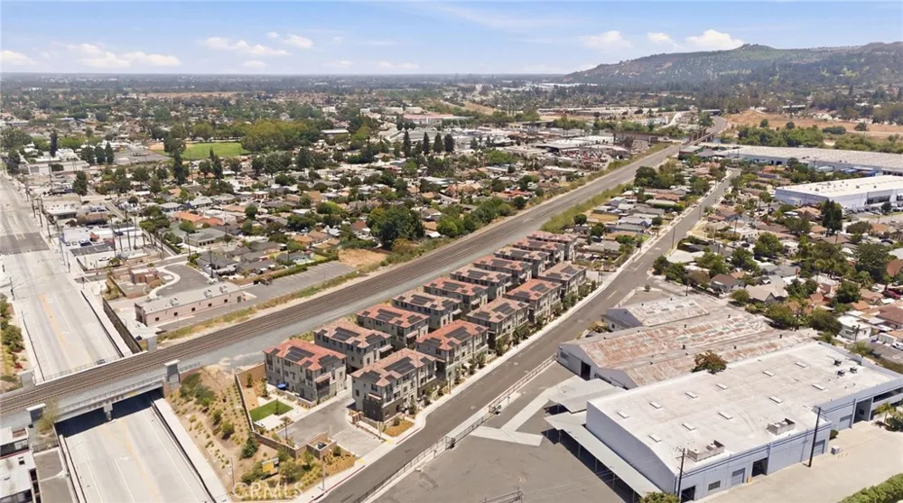 9315 Via Azul Pico Rivera, CA 90660