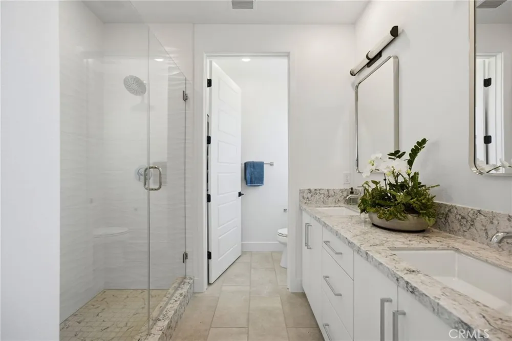 9315 Via Azul Pico Rivera, CA 90660