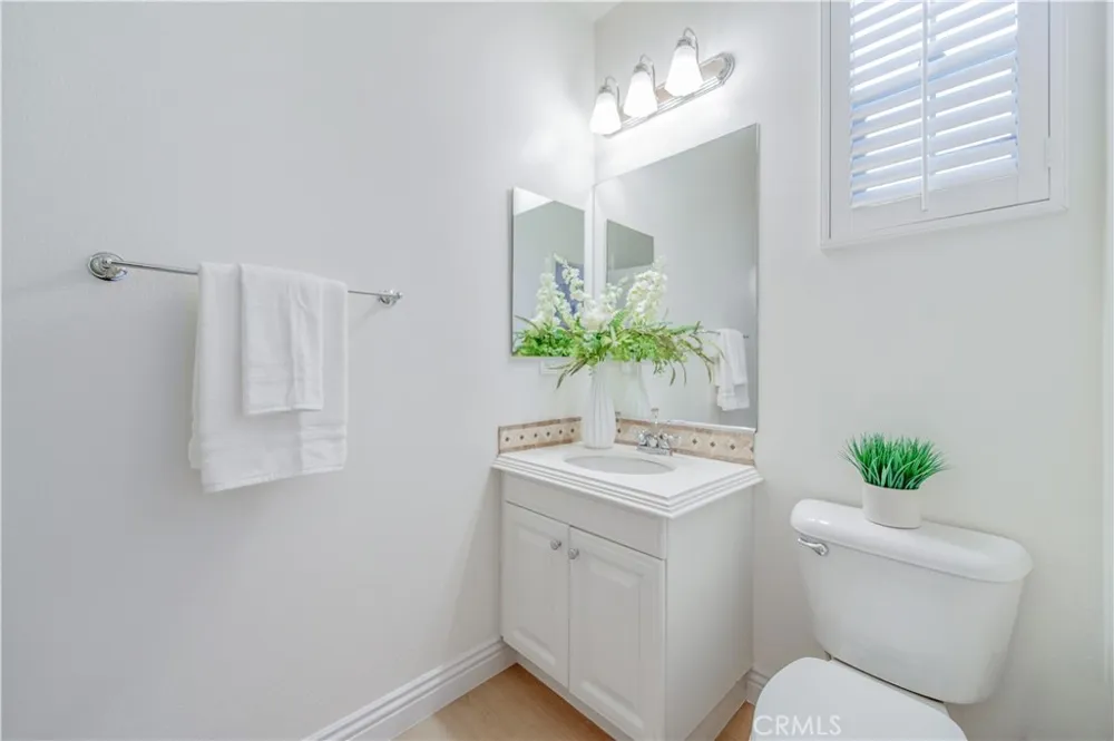 83 Twin Gables Irvine, CA 92620