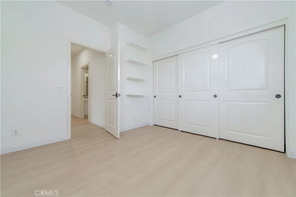 83 Twin Gables Irvine, CA 92620