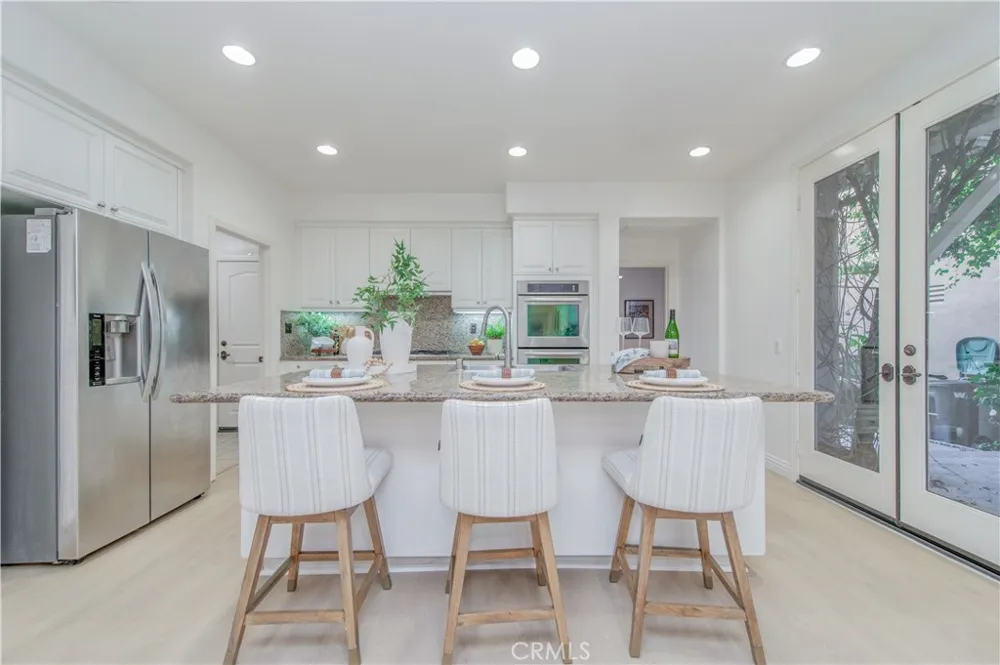 83 Twin Gables Irvine, CA 92620
