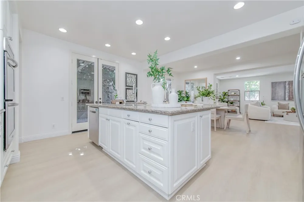 83 Twin Gables Irvine, CA 92620