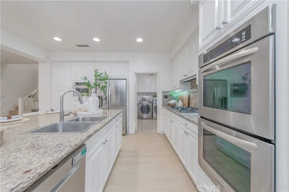 83 Twin Gables Irvine, CA 92620