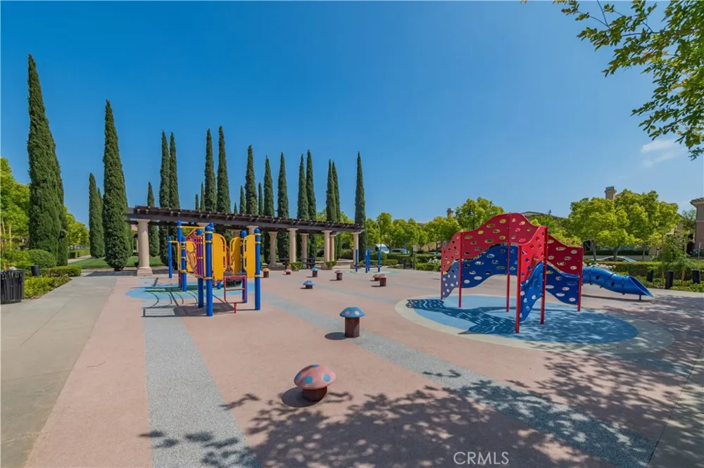 83 Twin Gables Irvine, CA 92620