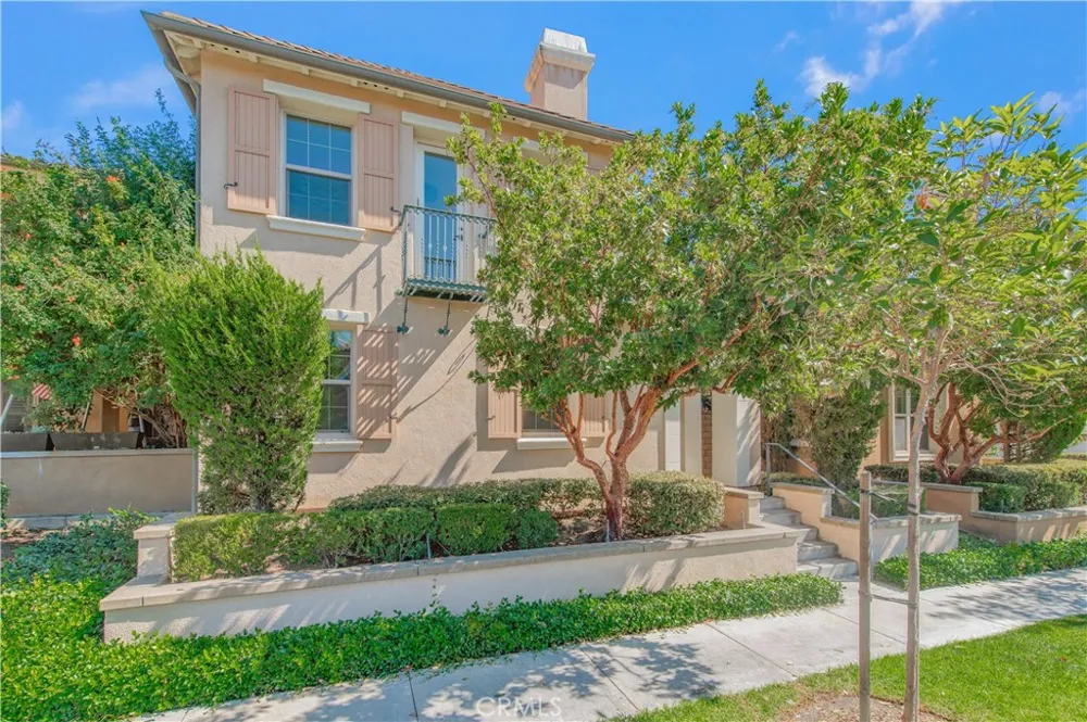 83 Twin Gables Irvine, CA 92620