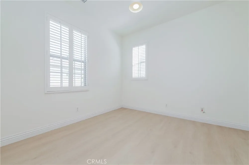 83 Twin Gables Irvine, CA 92620
