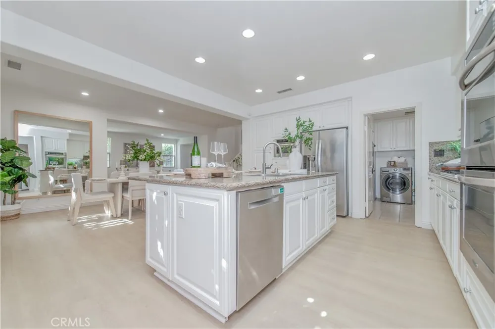 83 Twin Gables Irvine, CA 92620
